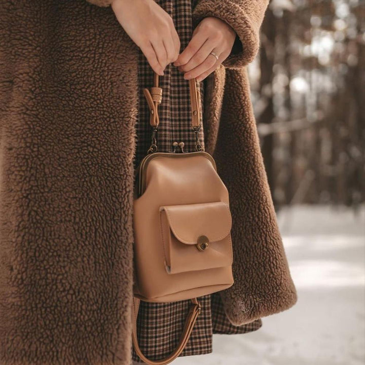 Sac à Main Femme en Cuir Vintage — Fermeture Bouchon Rétro Chic